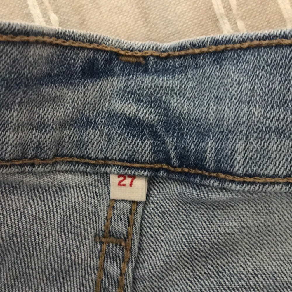 Levi shorts - Picture 3 of 4